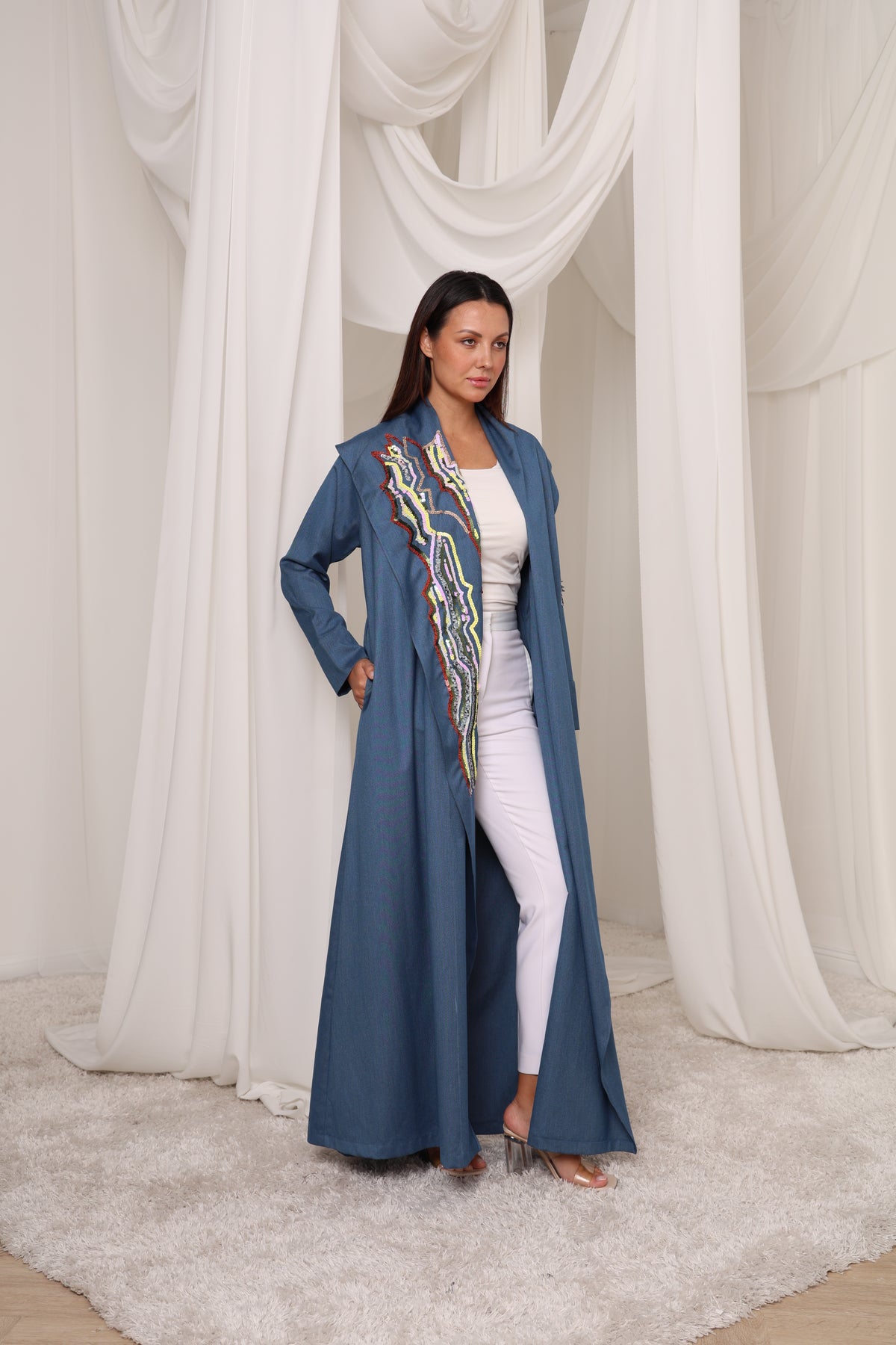 The Statement abaya