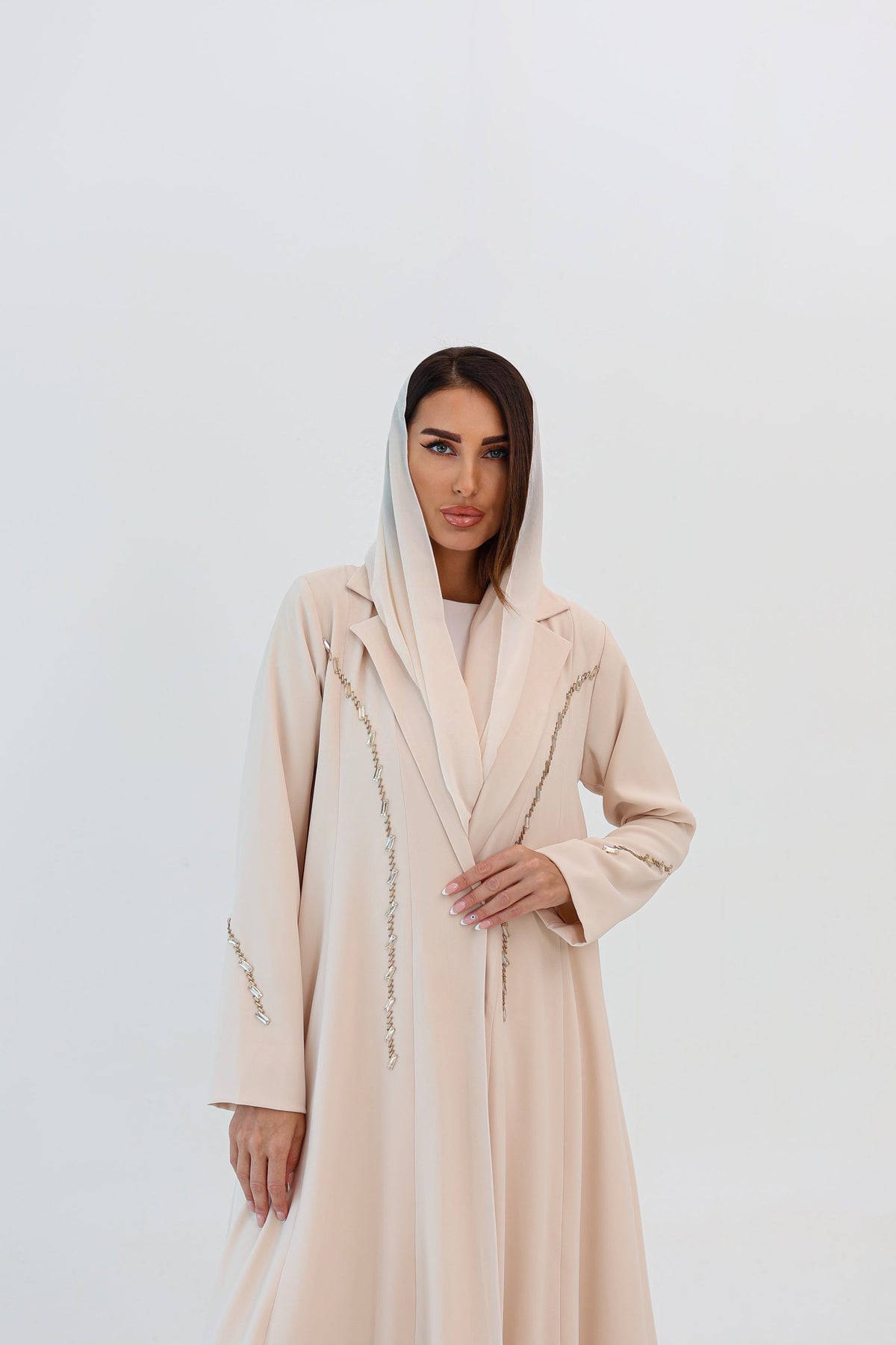 RA 20 Elora abaya